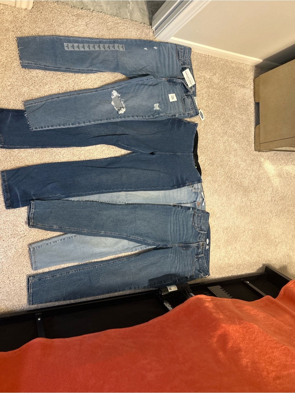 4 Pack Bundle Women’s Jeans Old Navy, Lysśe, & Celebrity Pink